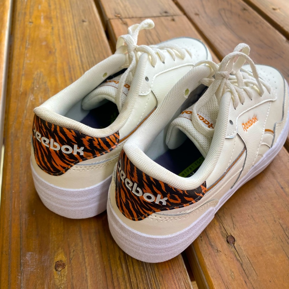 NWOT Reebok Club C Style Sneakers Women’s Size 8 - Picture 3 of 5